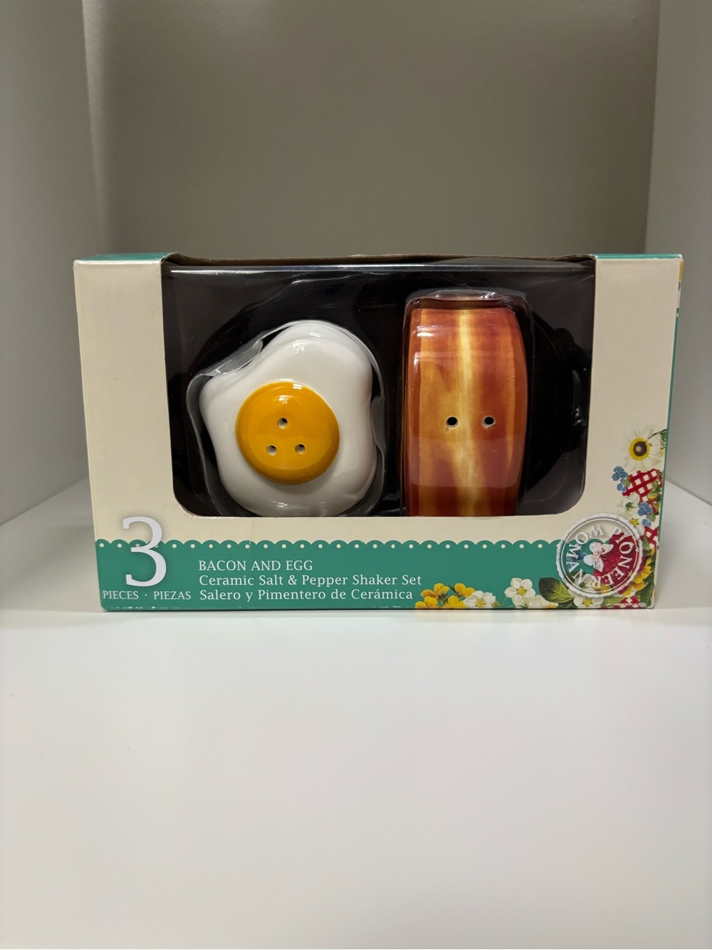 Bacon & Egg Ceramic Salt and Pepper Shaker Set - White, Yellow, Brown